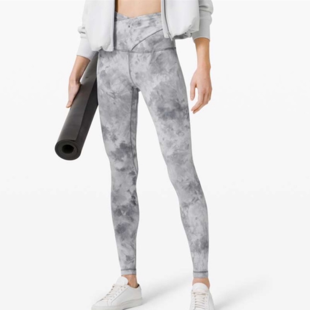 Lululemon Align SHR Pant 28” CrissCross